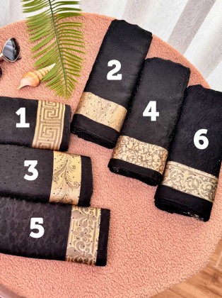 روسری مشکی حاشیه طلایی با نگین بارانی طرح 6 کد C24353